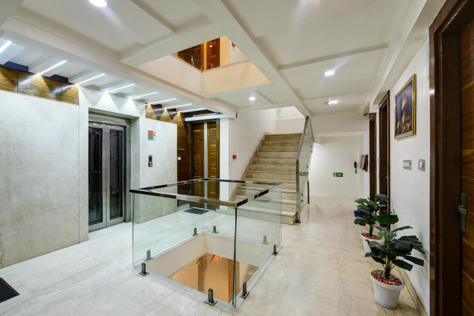 Hotel Kuber International - Train Station New Delhi