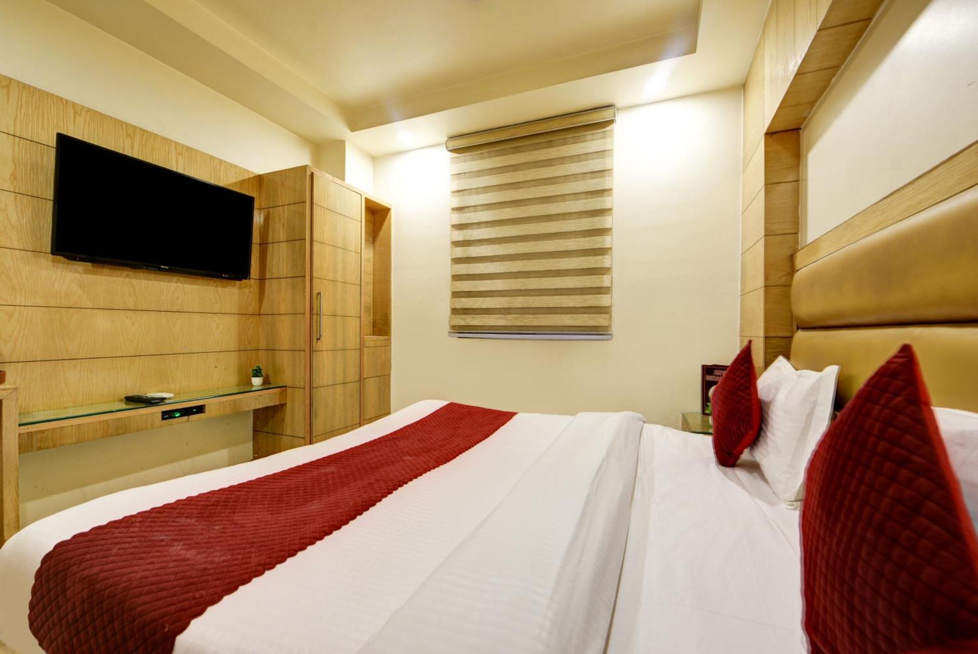 Kuber International - Train Station 4* New Delhi