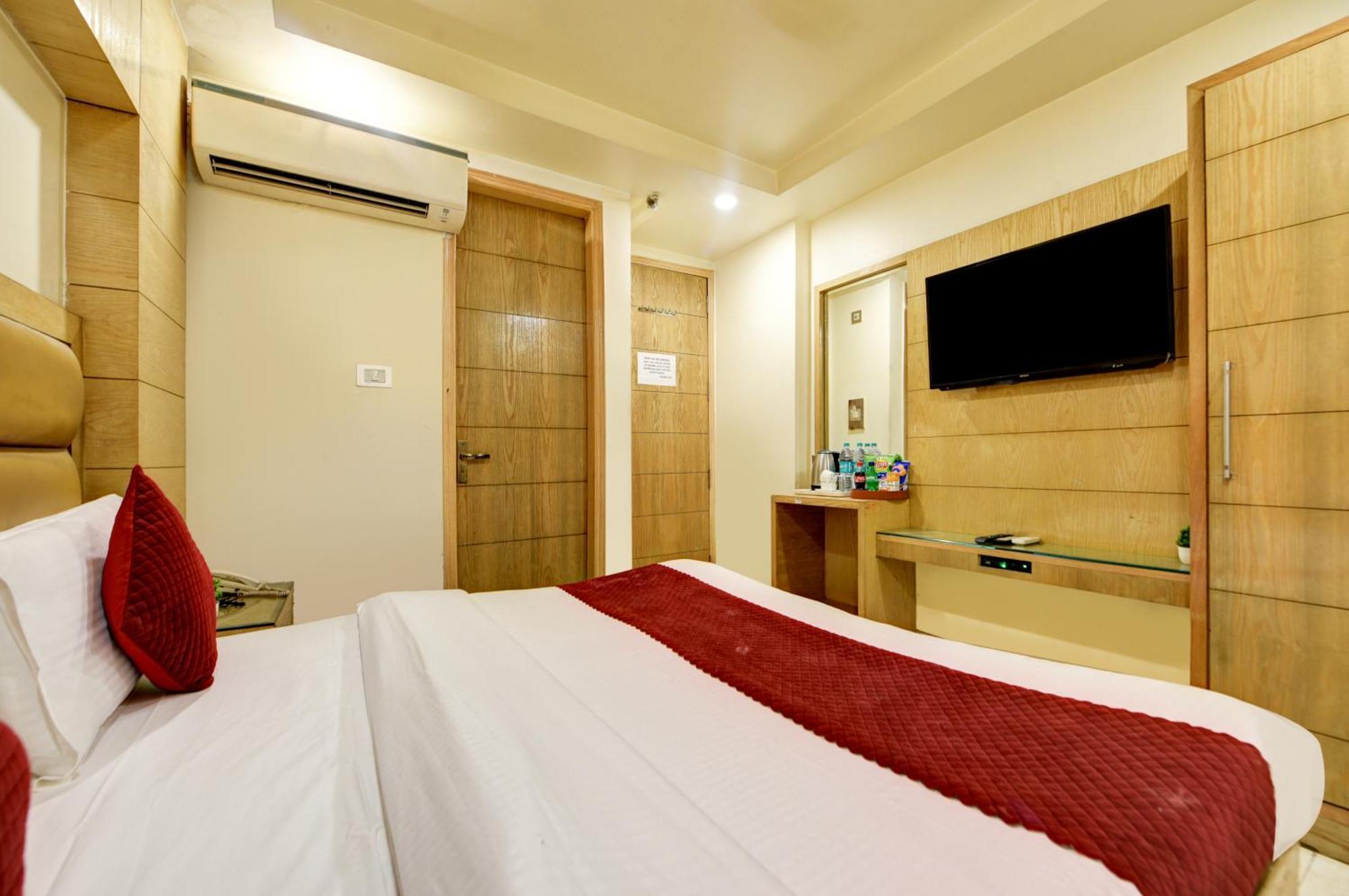 Kuber International - Train Station 4* New Delhi