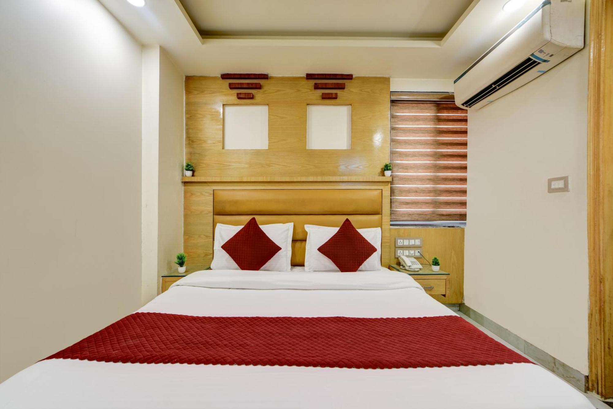 Kuber International - Train Station Hotel New Delhi